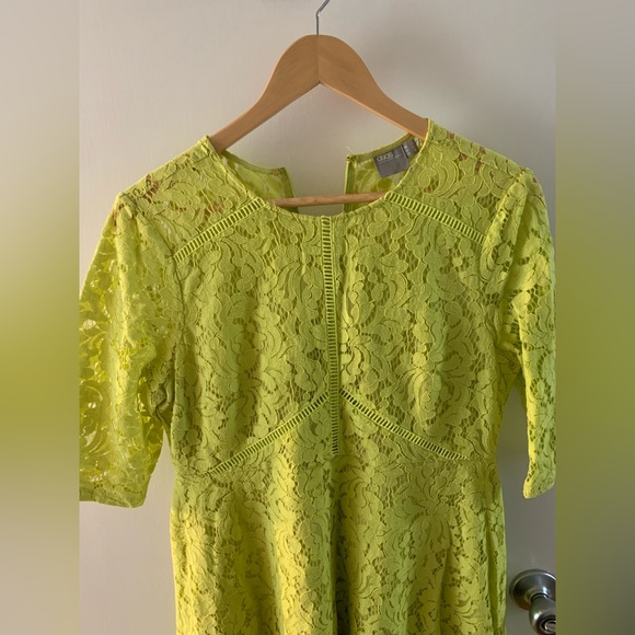 Lime green/yellow lace ASOS maternity dress - Picture 3 of 5